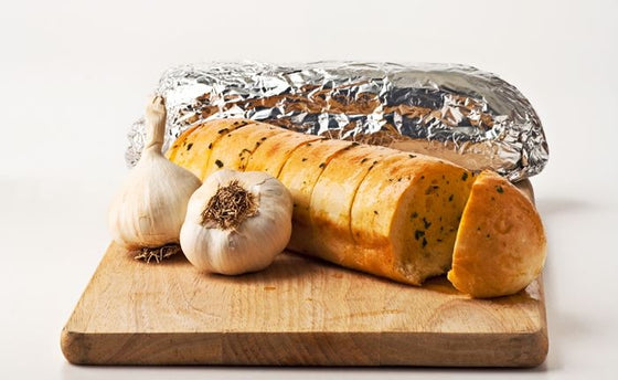 Garlic Bread Foil wrap Sliced 2 x loaves of 8 pieces (15 per carton)