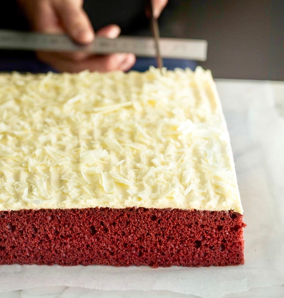 Goofy - Red Velvet Iced Slab 3.1kg, vegetarian friendly